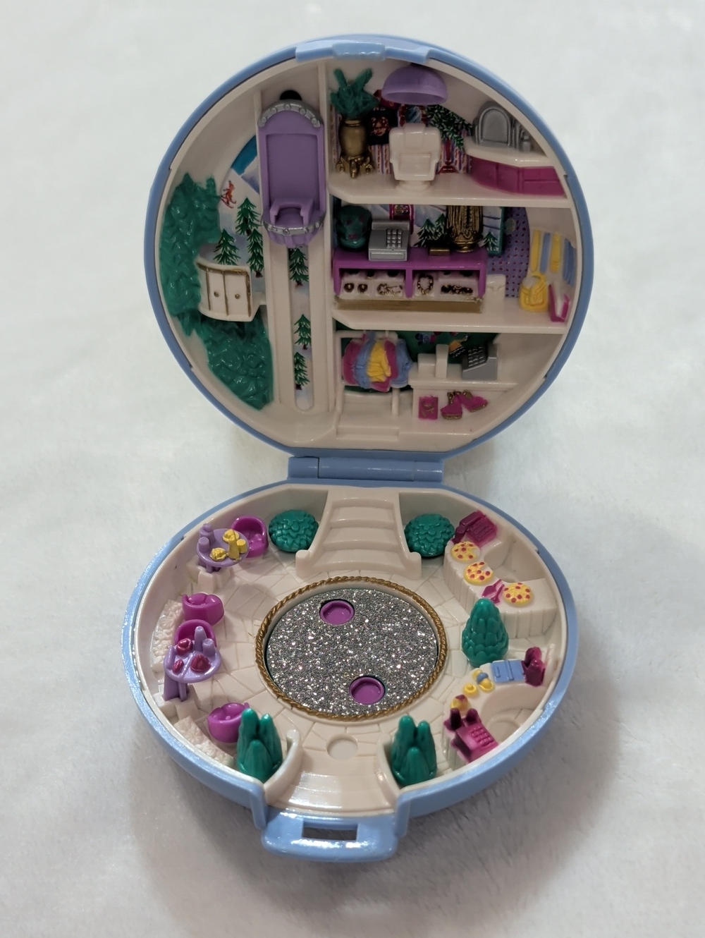 Vintage 1989 Blue Bird Polly Pocket Skating Party